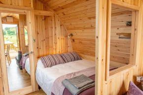 BenVrackie Luxury Glamping Pet Friendly Pod at Pitilie Pods, Aberfeldy